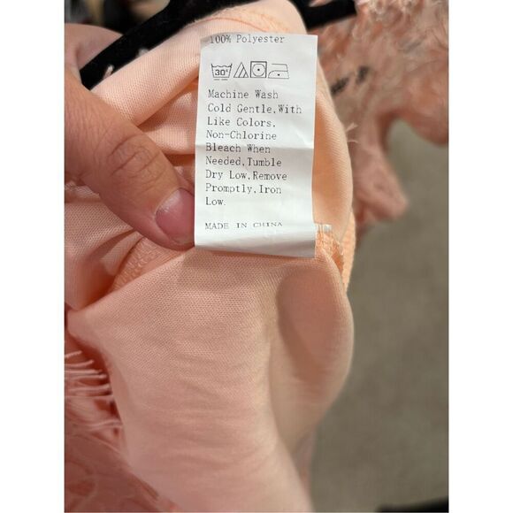 Amorini The Label Women Floral Crochet Lace Overlay Sheath Dress Pink Medium NWT - Picture 6 of 6